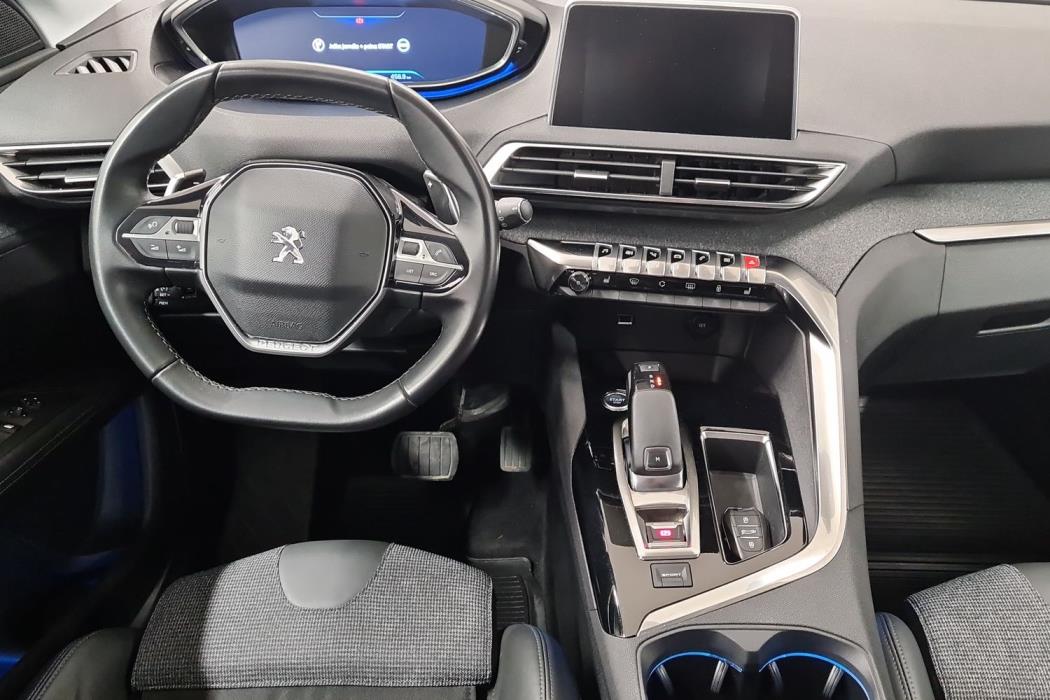 PEUGEOT 3008 2018