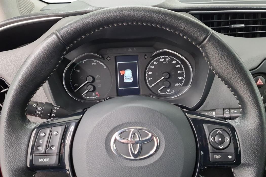TOYOTA YARIS 2018