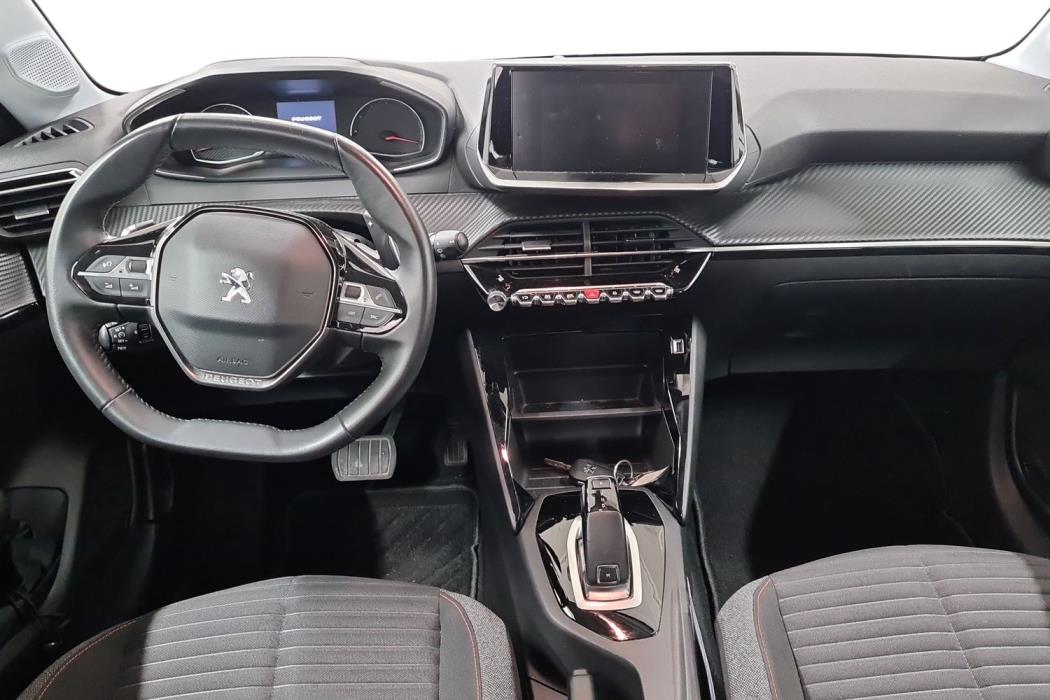 Peugeot 208 2021