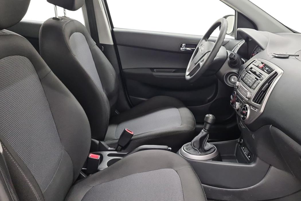 HYUNDAI i20 5d 2014