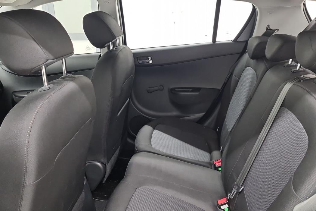 HYUNDAI i20 5d 2014