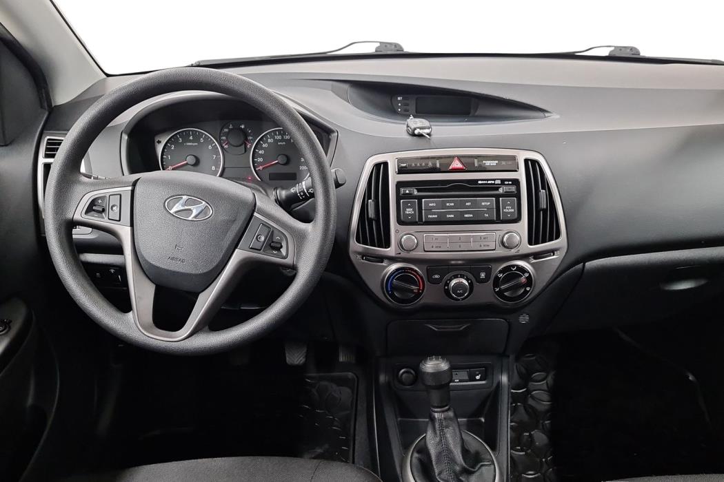 HYUNDAI i20 5d 2014