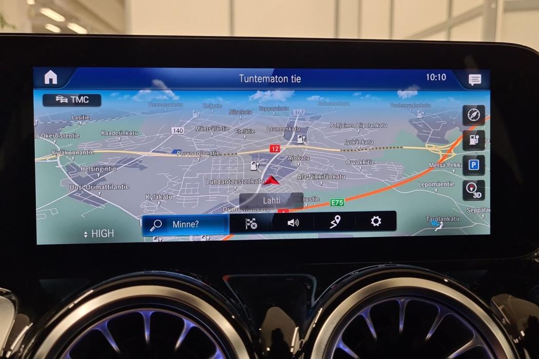 MERCEDES-BENZ EQB 2023