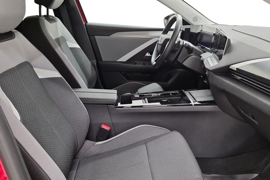 Opel Astra 2024