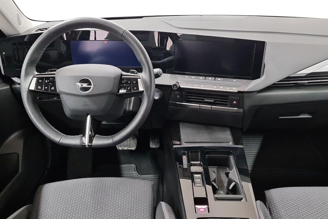Opel Astra 2024