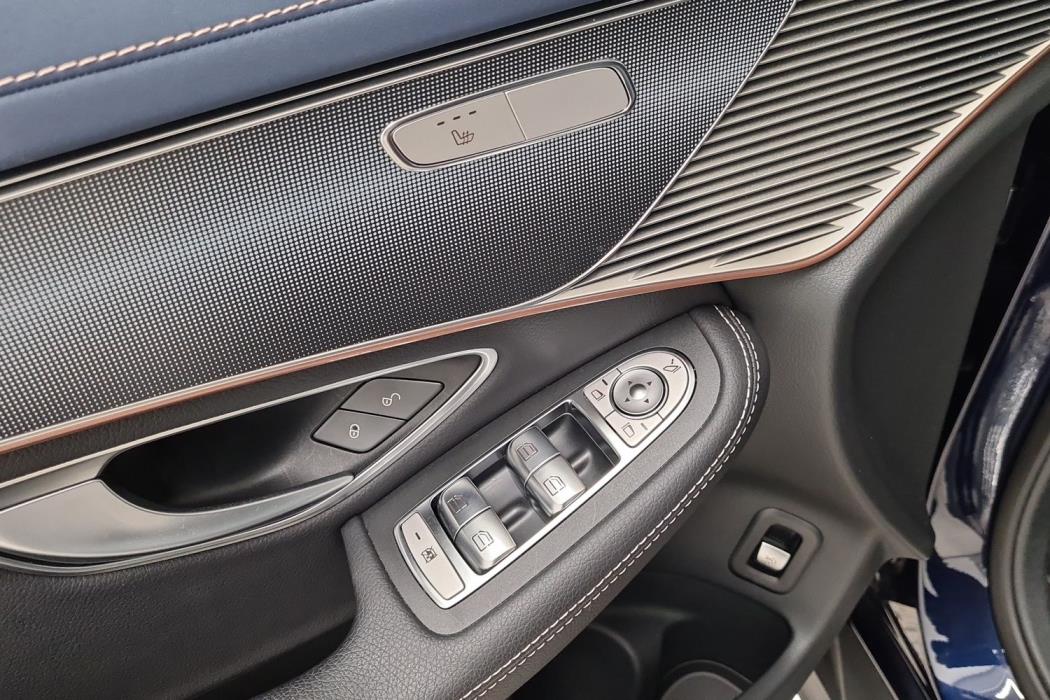 MERCEDES-BENZ EQC 2021