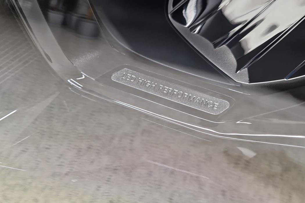 MERCEDES-BENZ EQA 2022