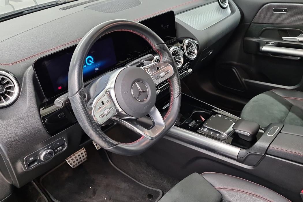 MERCEDES-BENZ EQA 2022