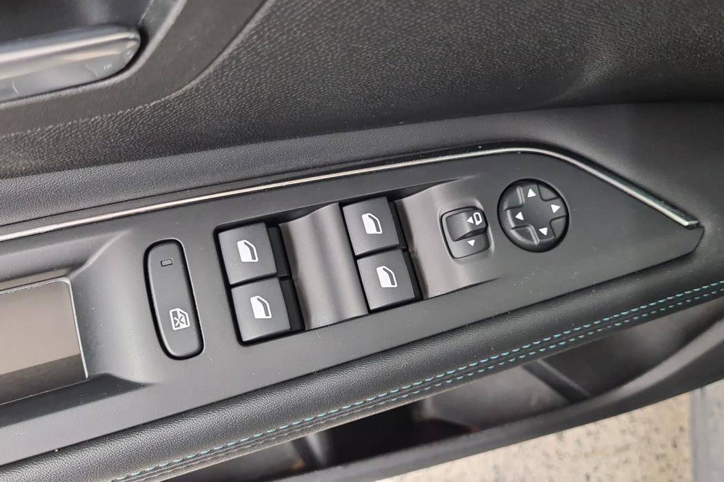 PEUGEOT 3008 2022