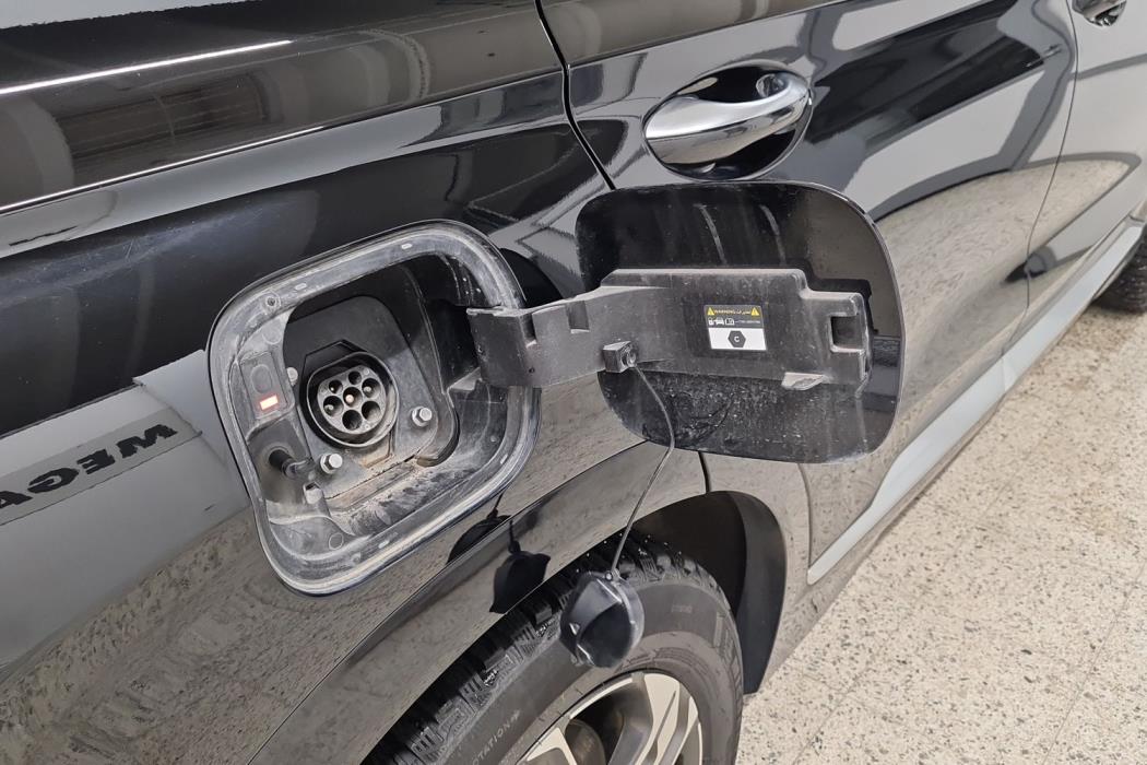 HYUNDAI Santa Fe 2021