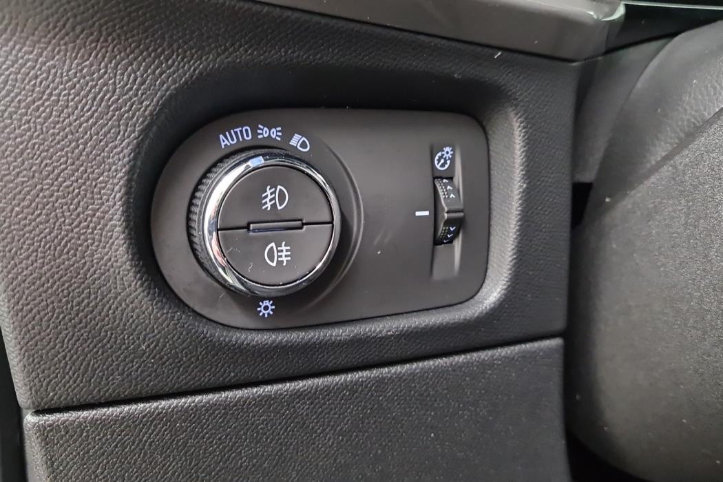 OPEL Mokka-e 2023