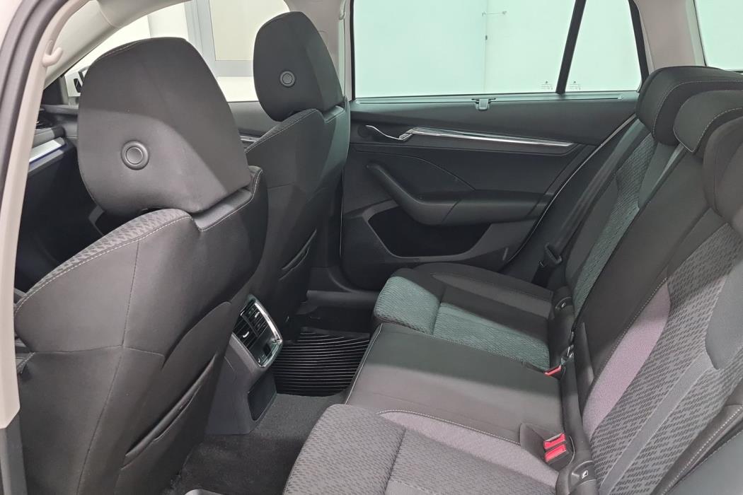 SKODA OCTAVIA 2020