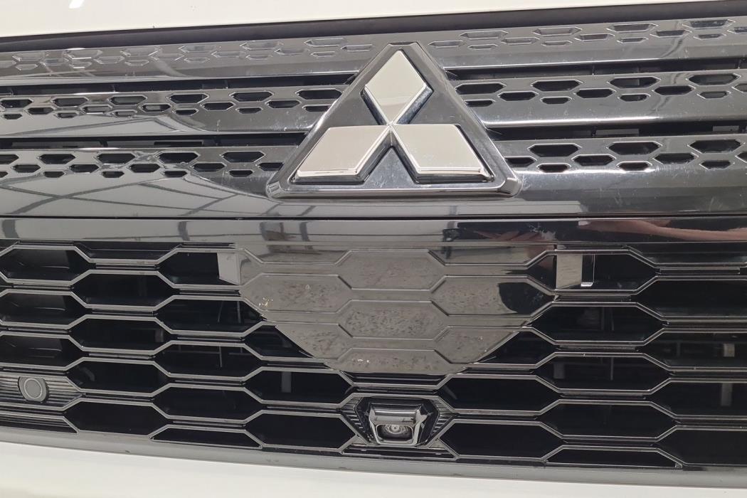 MITSUBISHI Eclipse Cross 2023