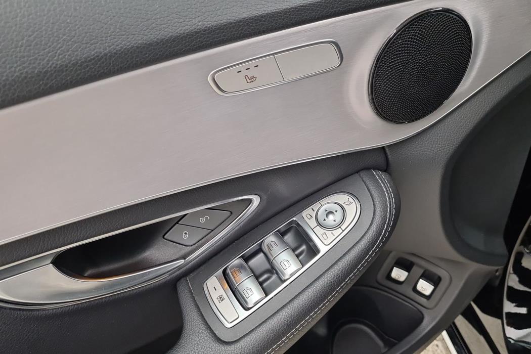 MERCEDES-BENZ C 2020