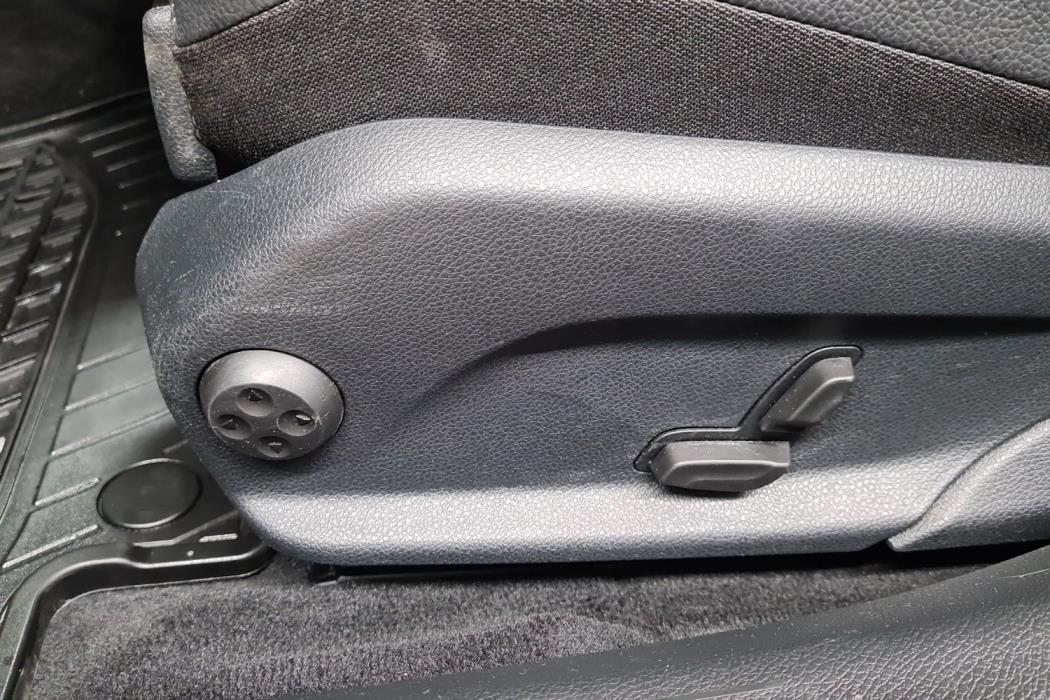 MERCEDES-BENZ C 2020