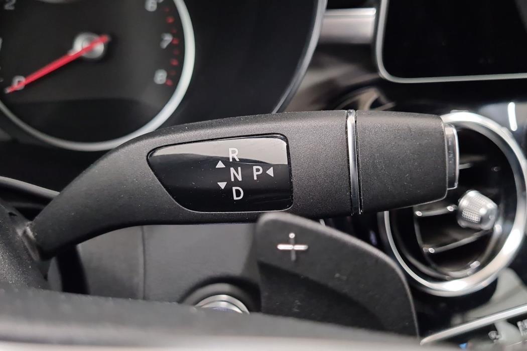 MERCEDES-BENZ C 2020