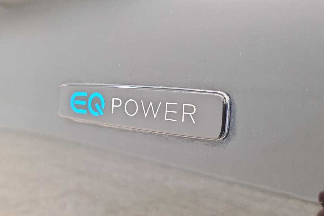 MERCEDES-BENZ C 2020