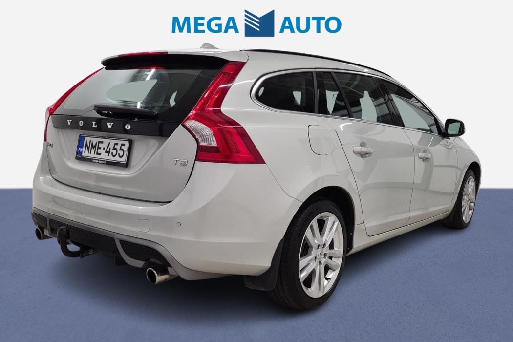 VOLVO V60 2011