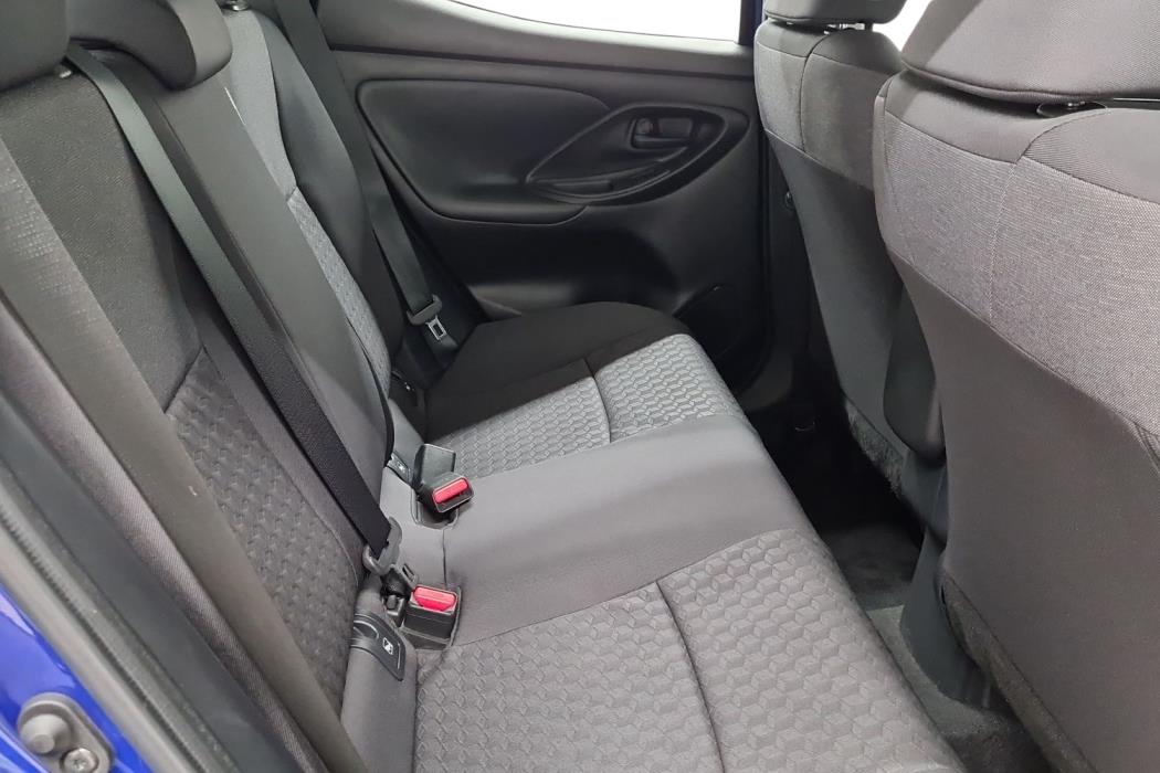 TOYOTA YARIS 2024