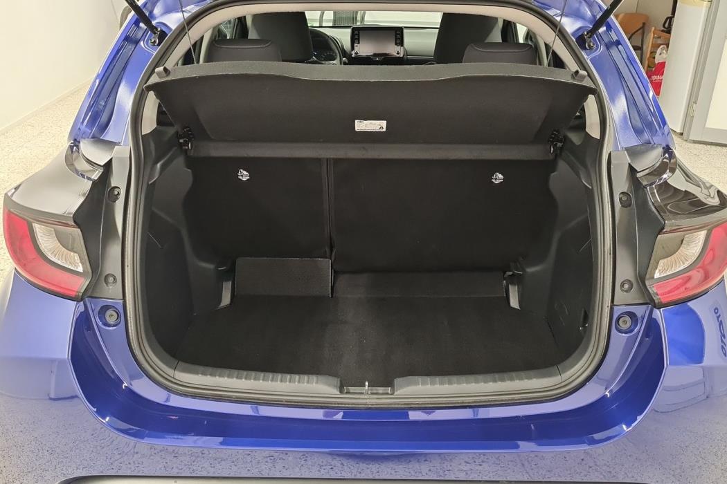 TOYOTA YARIS 2024