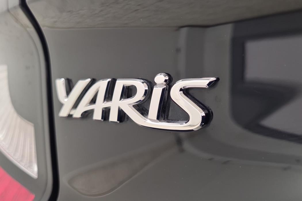 TOYOTA YARIS 2024