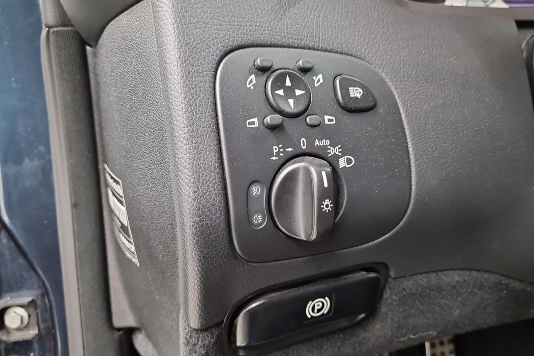 MERCEDES-BENZ CLK 2006