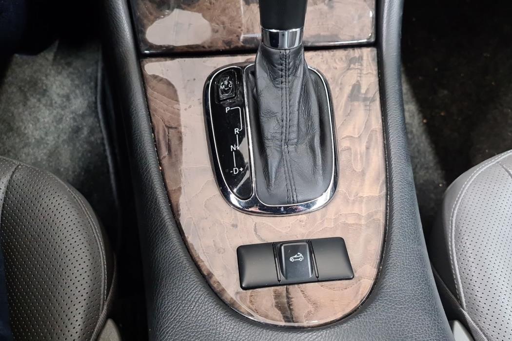 MERCEDES-BENZ CLK 2006