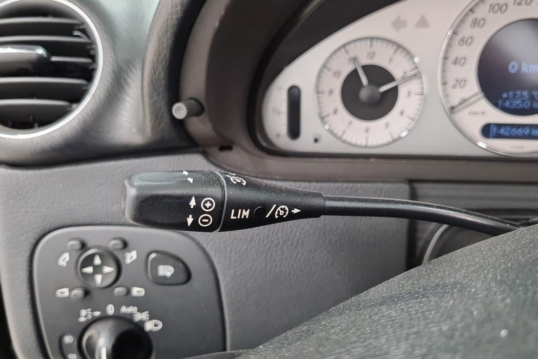 MERCEDES-BENZ CLK 2006