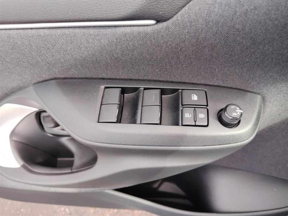 MAZDA Mazda2 Hybrid 2023