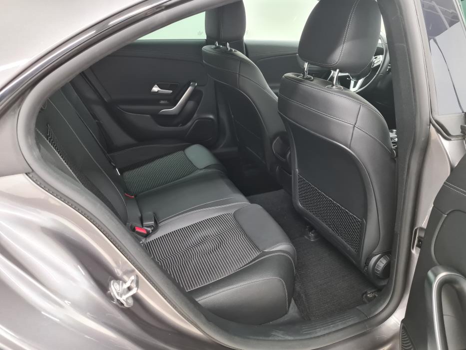 MERCEDES-BENZ CLA 2019