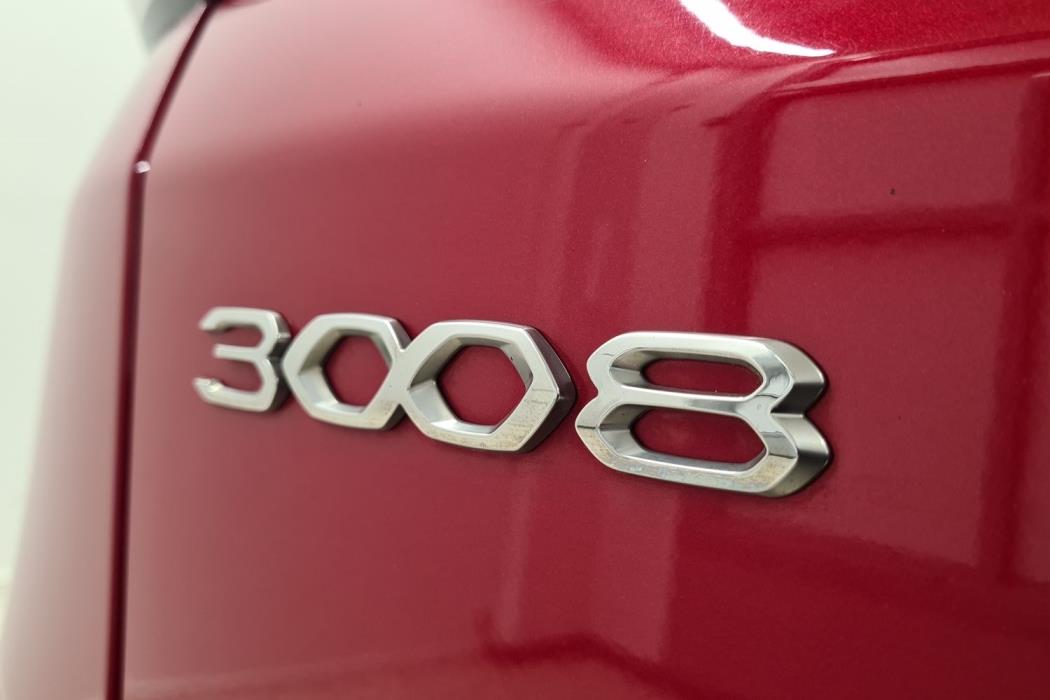 PEUGEOT 3008 2021