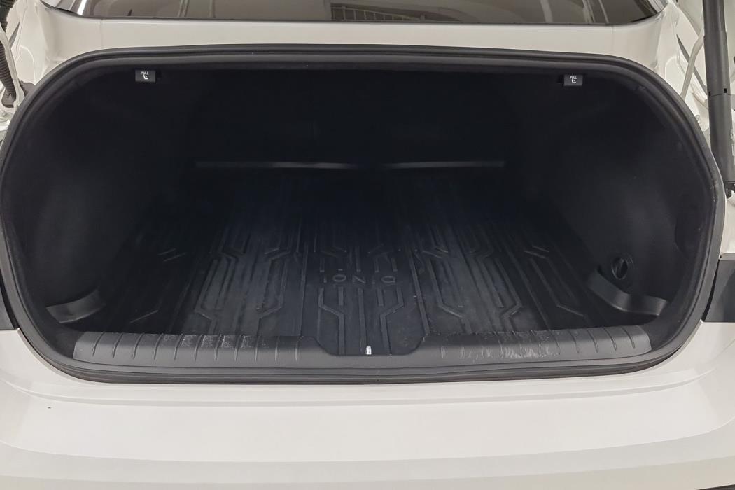 HYUNDAI IONIQ 6 2024