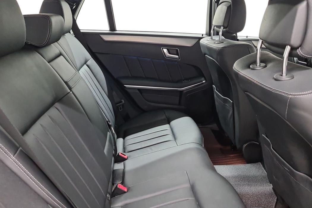 MERCEDES-BENZ E 2016