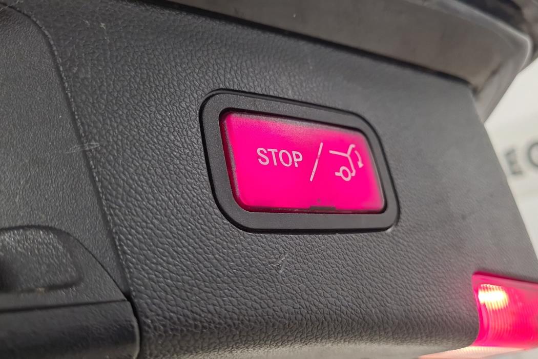 MERCEDES-BENZ E 2016