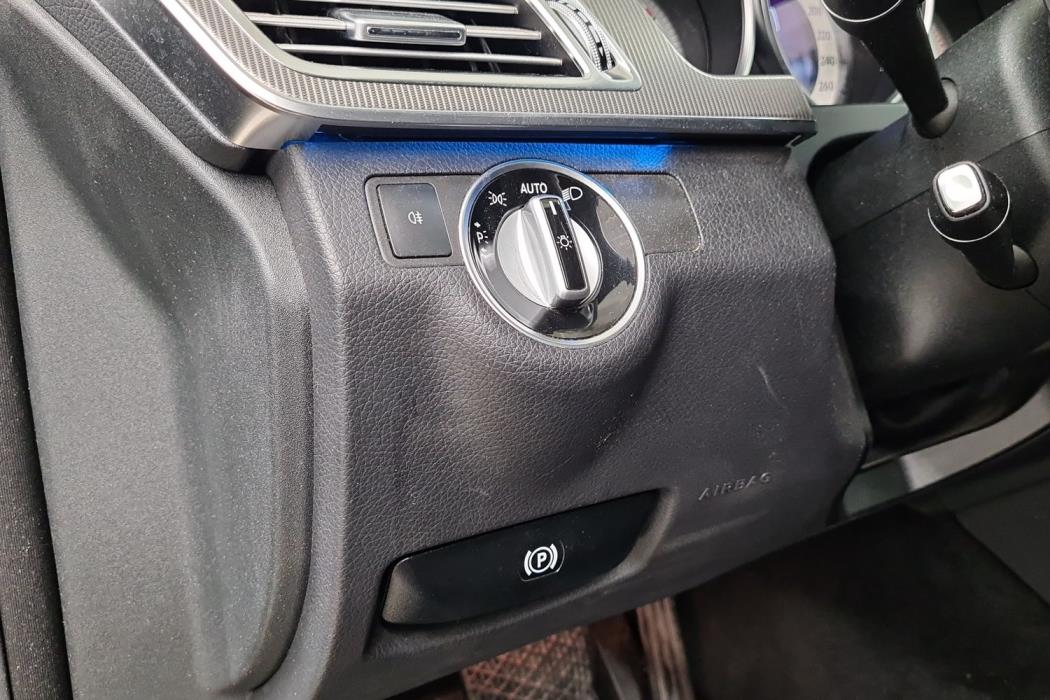 MERCEDES-BENZ E 2016