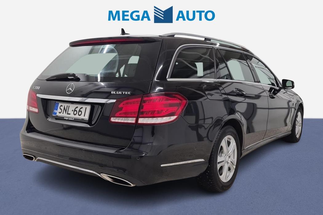 MERCEDES-BENZ E 2016