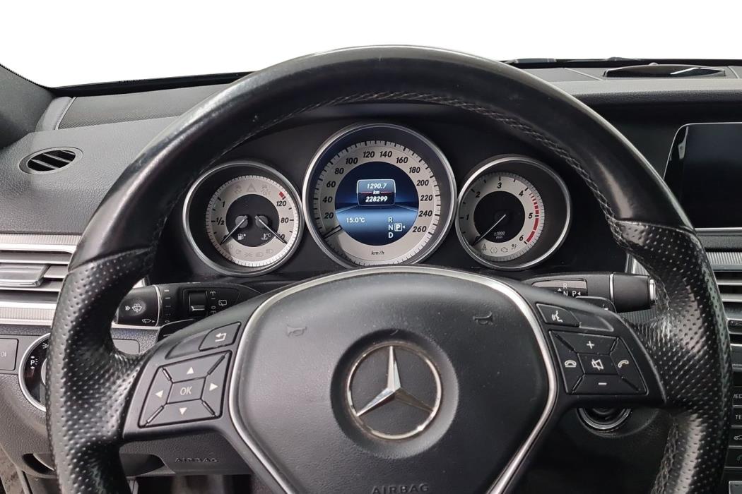 MERCEDES-BENZ E 2016