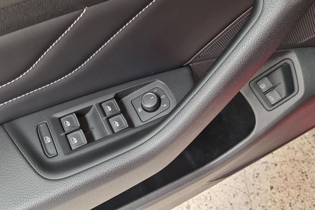 VOLKSWAGEN PASSAT 2020