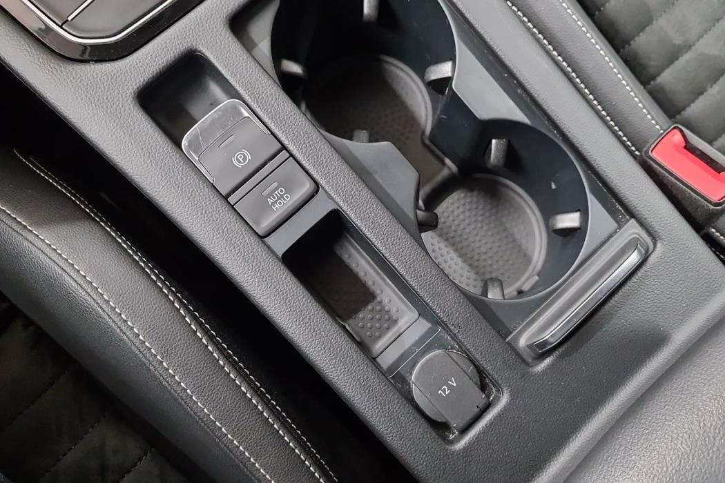 VOLKSWAGEN PASSAT 2020