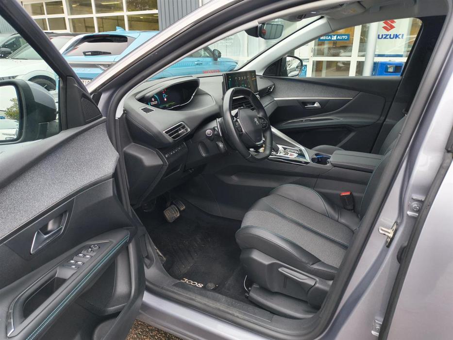 PEUGEOT 3008 2021