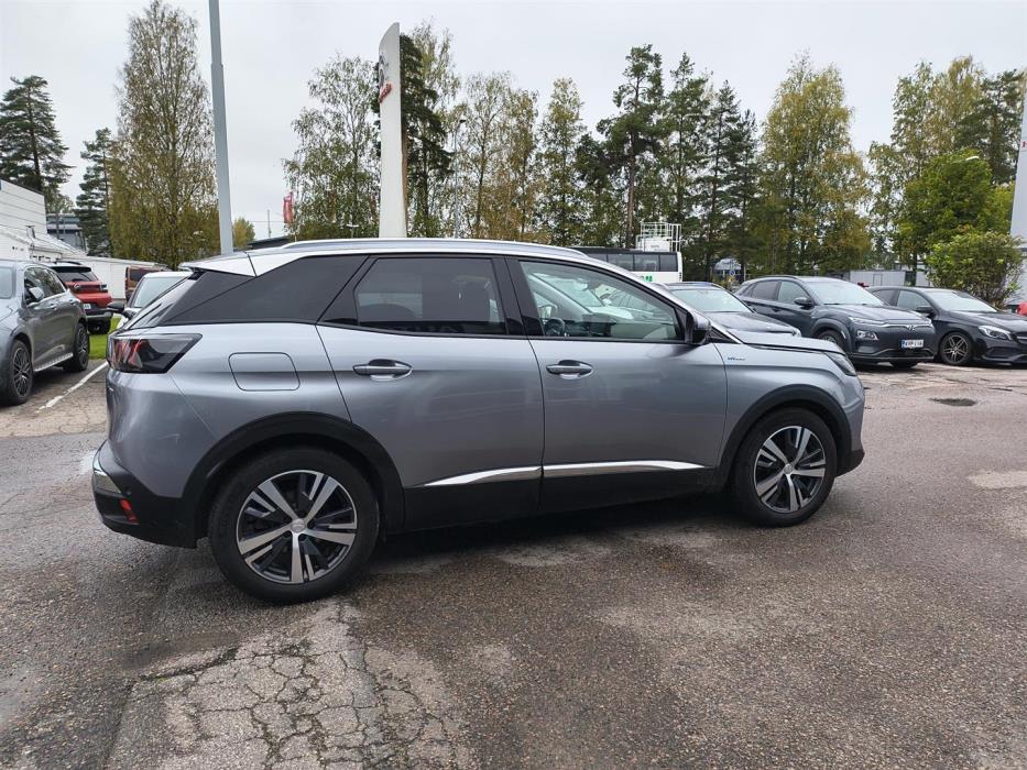 PEUGEOT 3008 2021