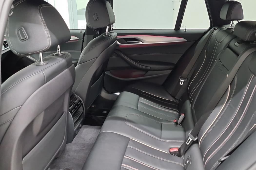 BMW 530 2019