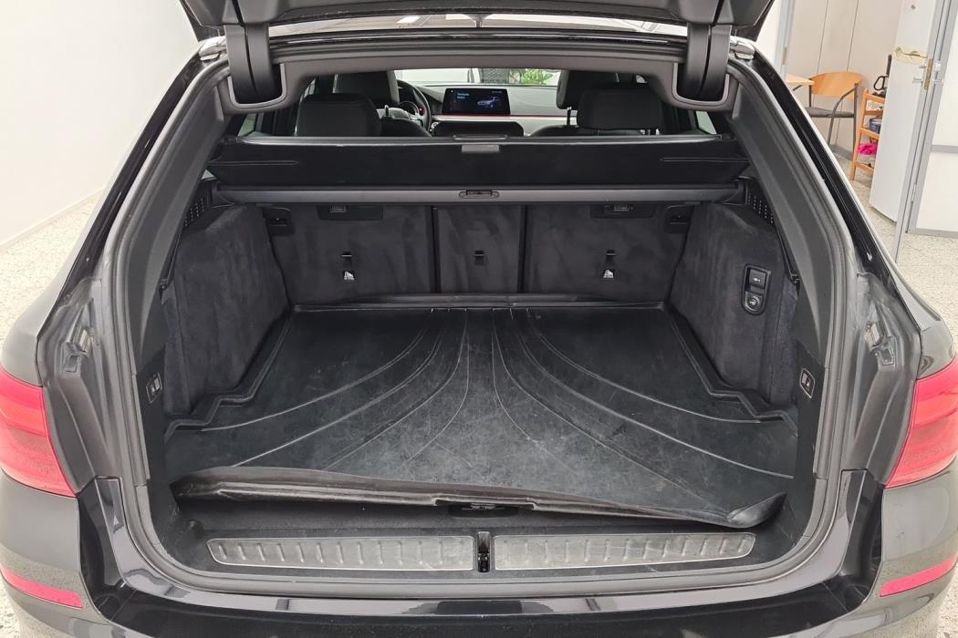 BMW 530 2019