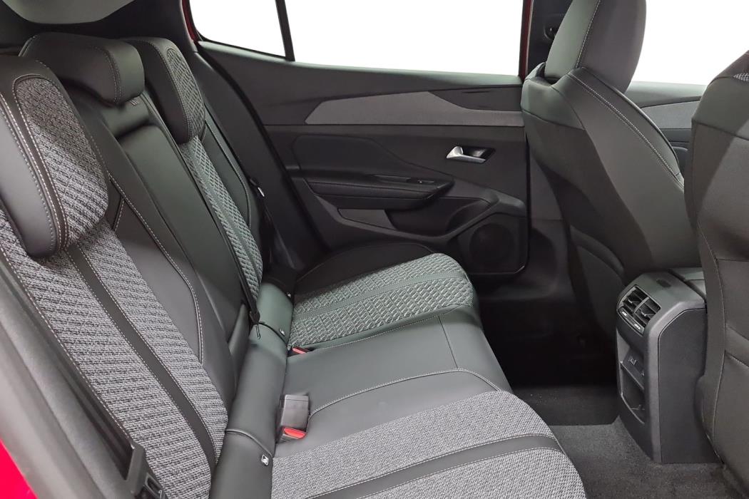 Peugeot 408 2026