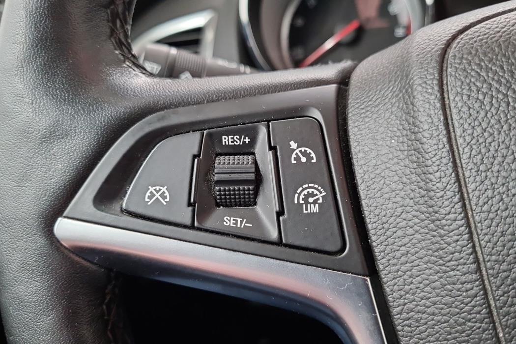 OPEL ASTRA 2015