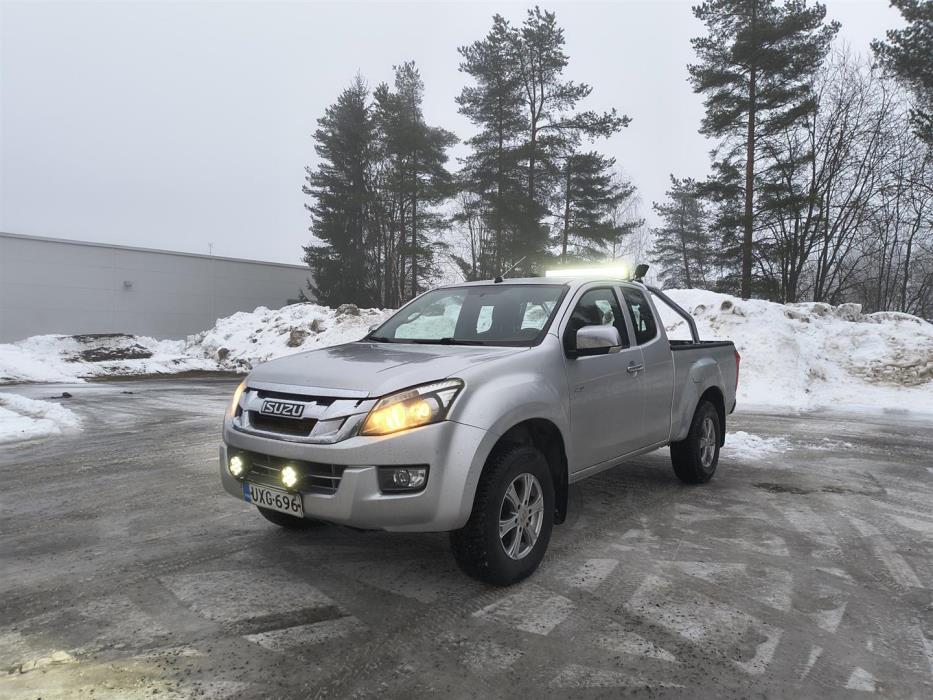 ISUZU D-Max 2013