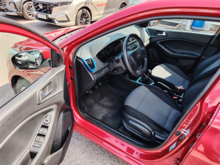 HYUNDAI i20 5d 2016