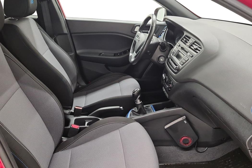 HYUNDAI i20 5d 2017