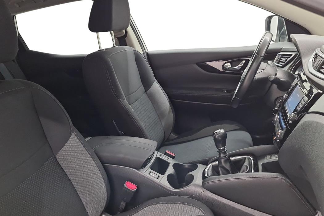 NISSAN QASHQAI 2018