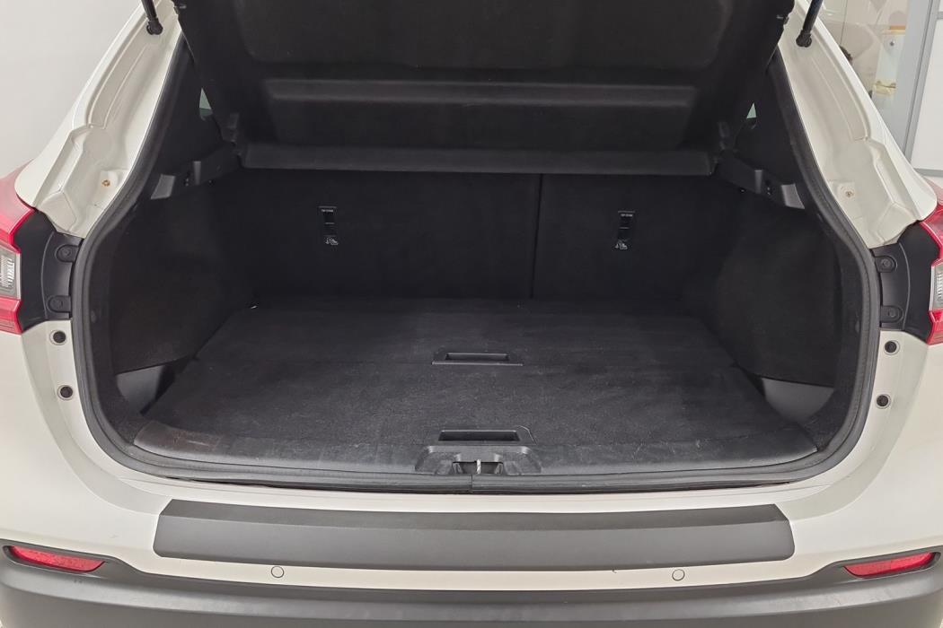 NISSAN QASHQAI 2018